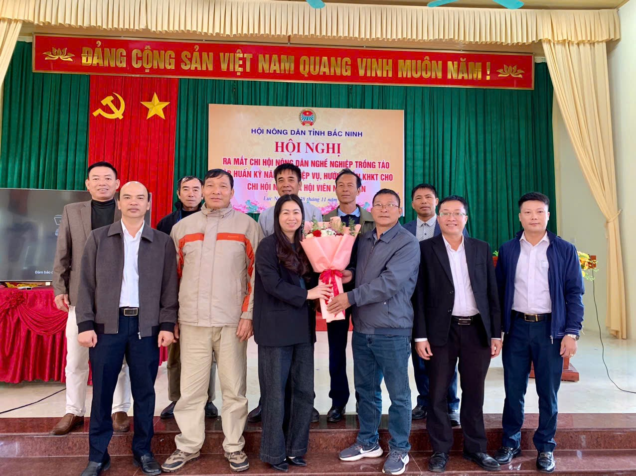 Ra mắt và tập huấn Chi hội Nông dân nghề nghiệp trồng táo tại xã Lục Nam