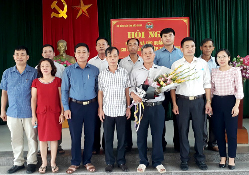 Xây dựng và nhân rộng mô hình chi hội nông dân nghề nghiệp, tổ hội nông dân nghề nghiệp góp phần đổi mới nội dung, phương thức hoạt động của Hội